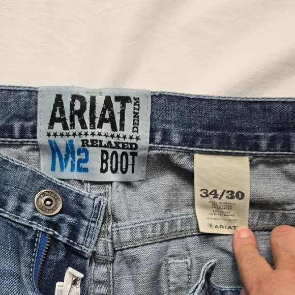 Ariat Men's Relaxed Fit Denim Jeans - Picture 2 of 10